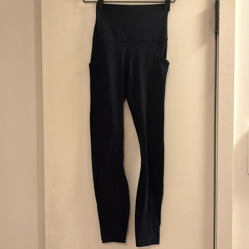 Lululemon Navy Align 25” Pants with pockets